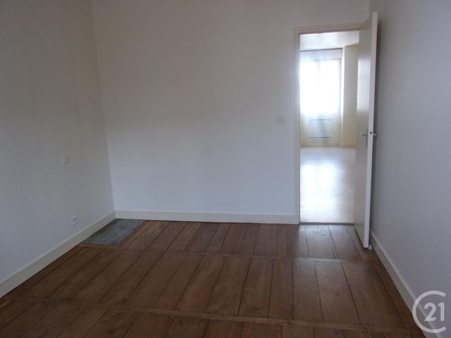 Appartement F3 à louer - 3 pièces - 55.0 m2 - GUERET - 23 - LIMOUSIN - Century 21 La Fontaine Immobilier