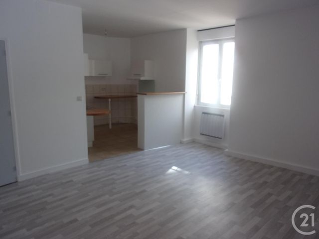 Appartement F3 à louer - 3 pièces - 55.0 m2 - GUERET - 23 - LIMOUSIN - Century 21 La Fontaine Immobilier