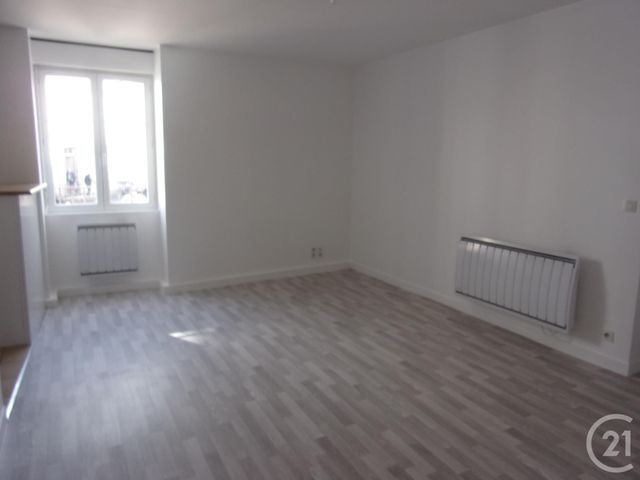 Appartement F3 à louer - 3 pièces - 55.0 m2 - GUERET - 23 - LIMOUSIN - Century 21 La Fontaine Immobilier