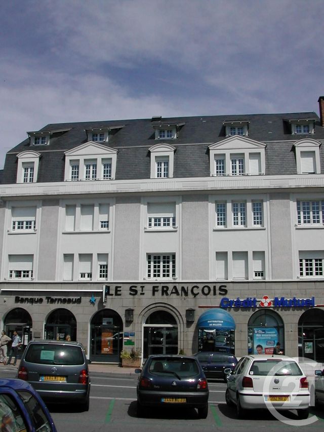 Appartement F3 à louer - 3 pièces - 49.3 m2 - GUERET - 23 - LIMOUSIN - Century 21 La Fontaine Immobilier