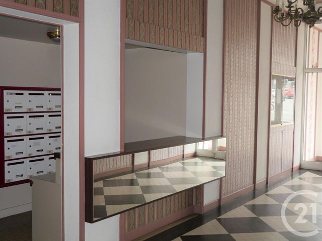 Appartement F3 à louer - 3 pièces - 49.3 m2 - GUERET - 23 - LIMOUSIN - Century 21 La Fontaine Immobilier
