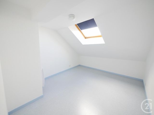 Appartement F3 à louer - 3 pièces - 49.3 m2 - GUERET - 23 - LIMOUSIN - Century 21 La Fontaine Immobilier