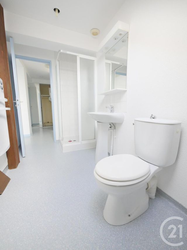 Appartement F3 à louer - 3 pièces - 49.3 m2 - GUERET - 23 - LIMOUSIN - Century 21 La Fontaine Immobilier