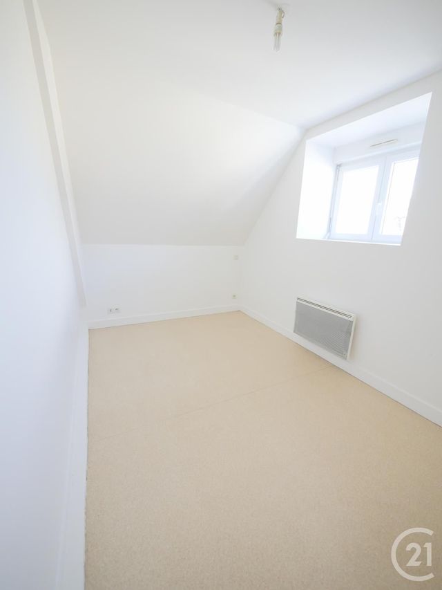 Appartement F3 à louer - 3 pièces - 51.8 m2 - GUERET - 23 - LIMOUSIN - Century 21 La Fontaine Immobilier