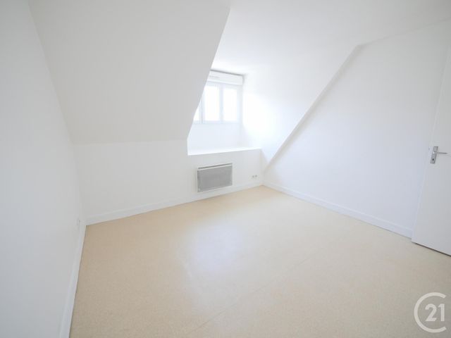 Appartement F3 à louer - 3 pièces - 51.8 m2 - GUERET - 23 - LIMOUSIN - Century 21 La Fontaine Immobilier
