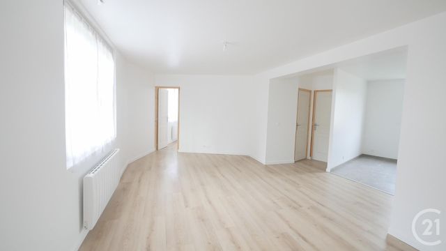 Appartement F3 à louer - 3 pièces - 71.75 m2 - GUERET - 23 - LIMOUSIN - Century 21 La Fontaine Immobilier