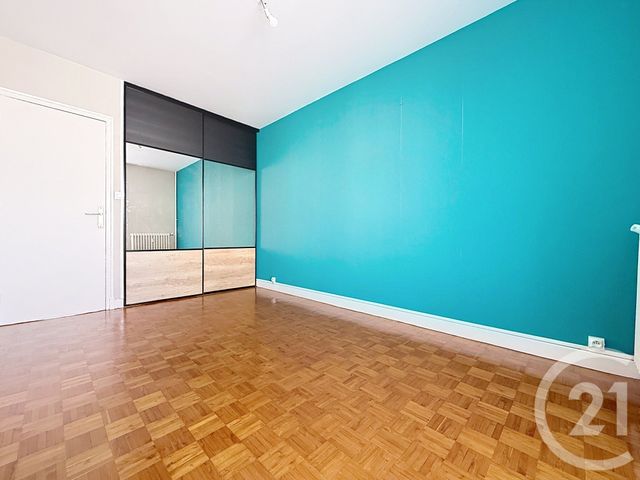 Appartement F5 à vendre - 5 pièces - 88.83 m2 - GUERET - 23 - LIMOUSIN - Century 21 La Fontaine Immobilier