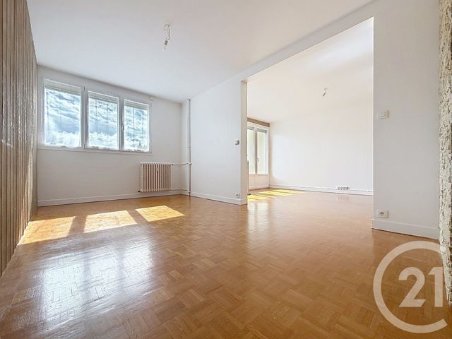 Appartement F5 à vendre - 5 pièces - 88.83 m2 - GUERET - 23 - LIMOUSIN - Century 21 La Fontaine Immobilier