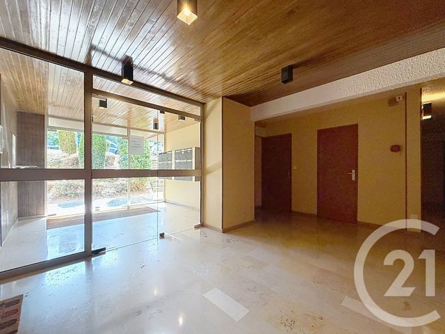 Appartement F1 à vendre - 1 pièce - 32.7 m2 - GUERET - 23 - LIMOUSIN - Century 21 La Fontaine Immobilier