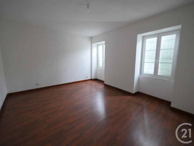 Appartement F3 à louer - 3 pièces - 79.0 m2 - PONTARION - 23 - LIMOUSIN - Century 21 La Fontaine Immobilier