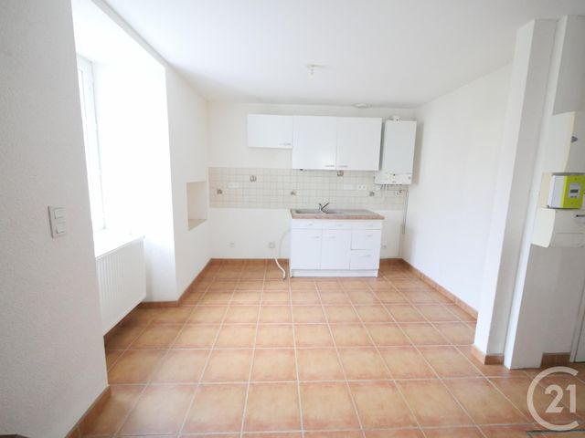 Appartement F3 à louer - 3 pièces - 79.0 m2 - PONTARION - 23 - LIMOUSIN - Century 21 La Fontaine Immobilier