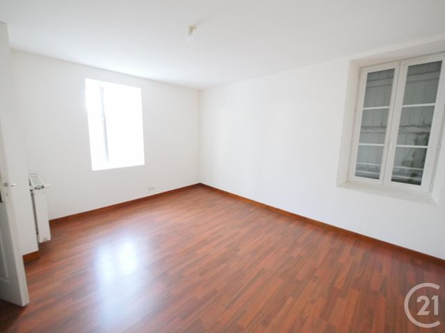 Appartement F3 à louer - 3 pièces - 79.0 m2 - PONTARION - 23 - LIMOUSIN - Century 21 La Fontaine Immobilier