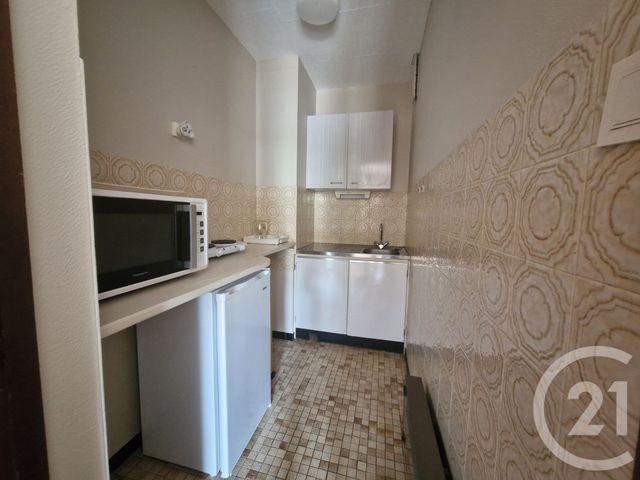 Appartement F1 à louer - 1 pièce - 26.0 m2 - GUERET - 23 - LIMOUSIN - Century 21 La Fontaine Immobilier