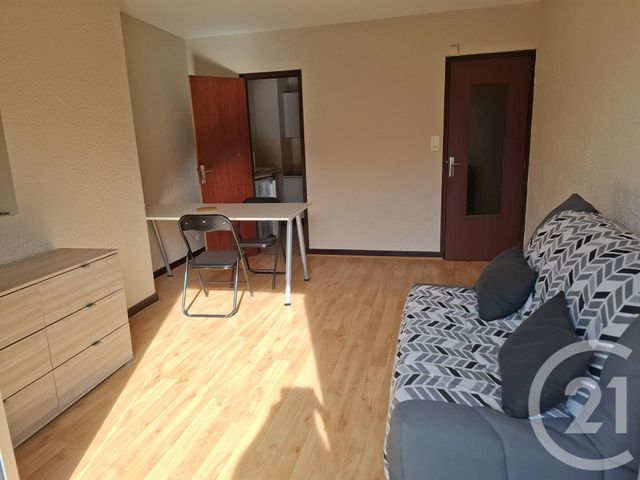 Appartement F1 à louer - 1 pièce - 26.0 m2 - GUERET - 23 - LIMOUSIN - Century 21 La Fontaine Immobilier