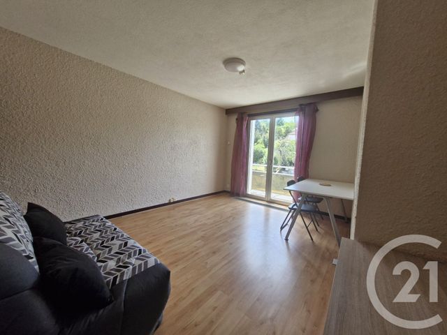Appartement F1 à louer - 1 pièce - 26.0 m2 - GUERET - 23 - LIMOUSIN - Century 21 La Fontaine Immobilier