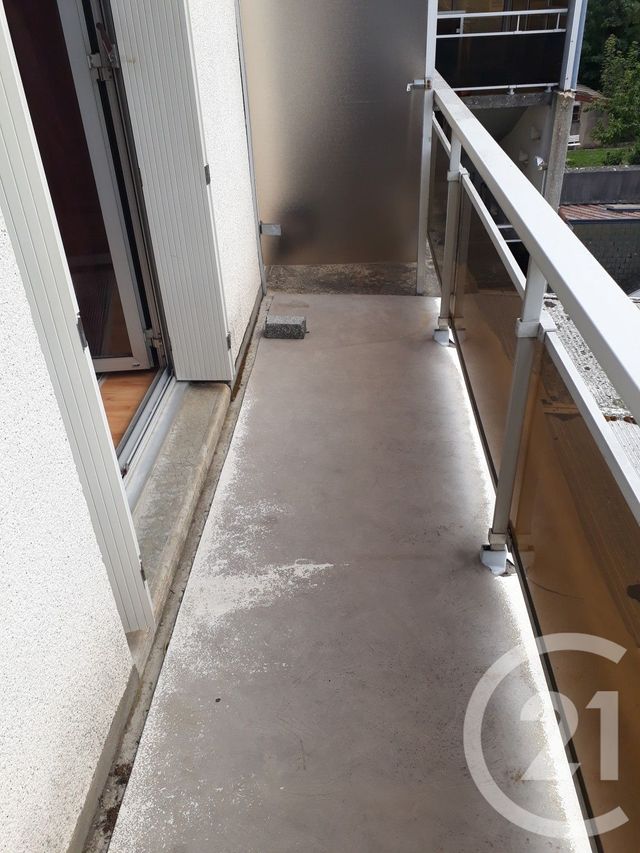 Appartement F1 à louer - 1 pièce - 26.0 m2 - GUERET - 23 - LIMOUSIN - Century 21 La Fontaine Immobilier