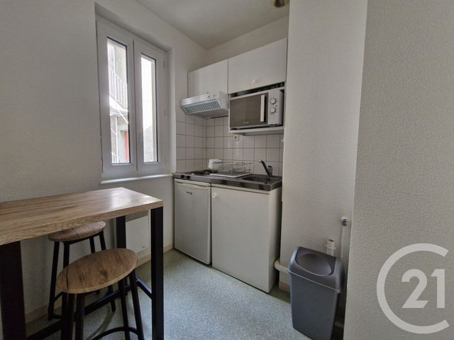 Appartement F1 à louer - 1 pièce - 24.7 m2 - GUERET - 23 - LIMOUSIN - Century 21 La Fontaine Immobilier