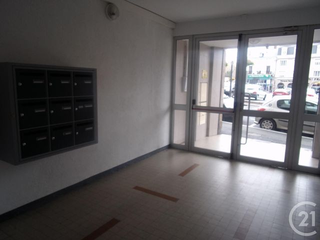 Appartement F2 à louer - 2 pièces - 24.1 m2 - GUERET - 23 - LIMOUSIN - Century 21 La Fontaine Immobilier