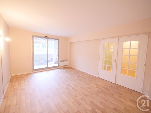 Appartement F3 à louer - 3 pièces - 68.34 m2 - GUERET - 23 - LIMOUSIN - Century 21 La Fontaine Immobilier