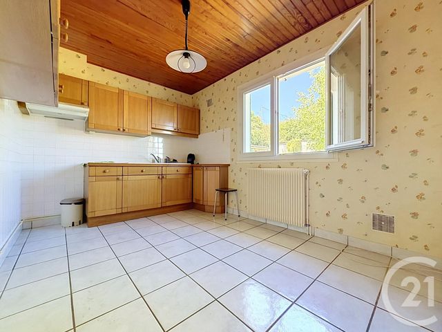 maison à vendre - 5 pièces - 83.0 m2 - GUERET - 23 - LIMOUSIN - Century 21 La Fontaine Immobilier