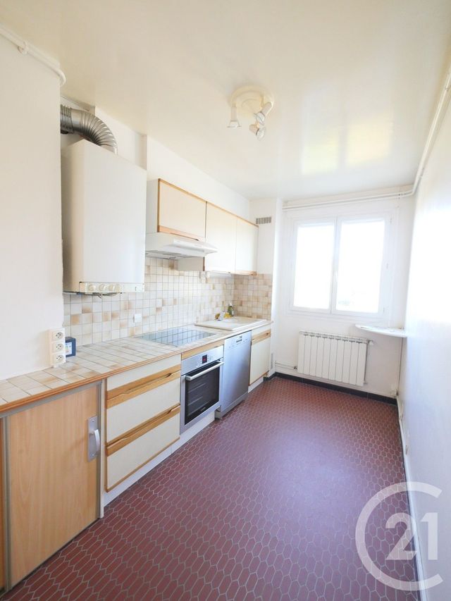 Appartement T4 à louer - 3 pièces - 80.9 m2 - GUERET - 23 - LIMOUSIN - Century 21 La Fontaine Immobilier