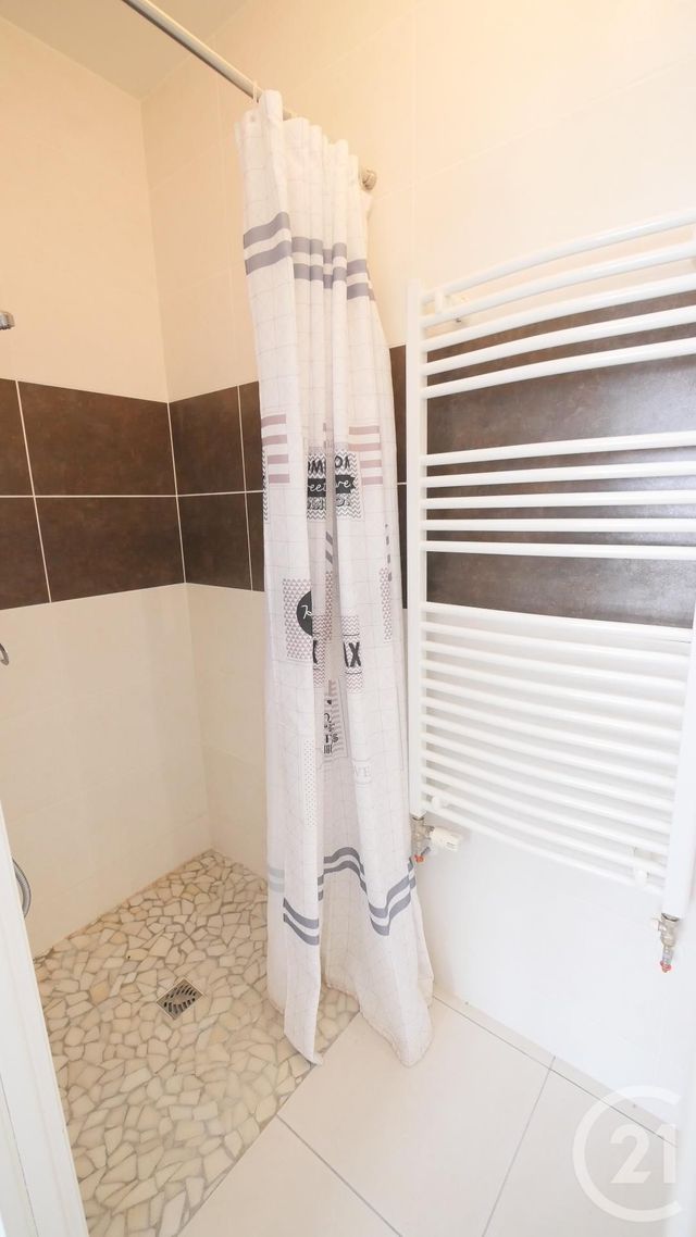 Appartement F2 à louer - 2 pièces - 31.25 m2 - GUERET - 23 - LIMOUSIN - Century 21 La Fontaine Immobilier