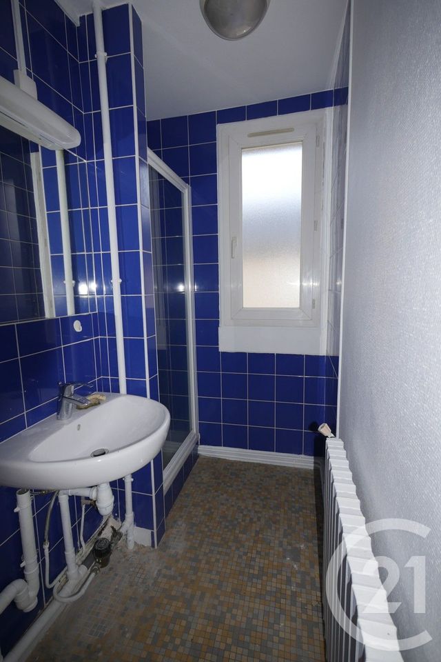 Appartement F3 à louer - 3 pièces - 56.0 m2 - GUERET - 23 - LIMOUSIN - Century 21 La Fontaine Immobilier